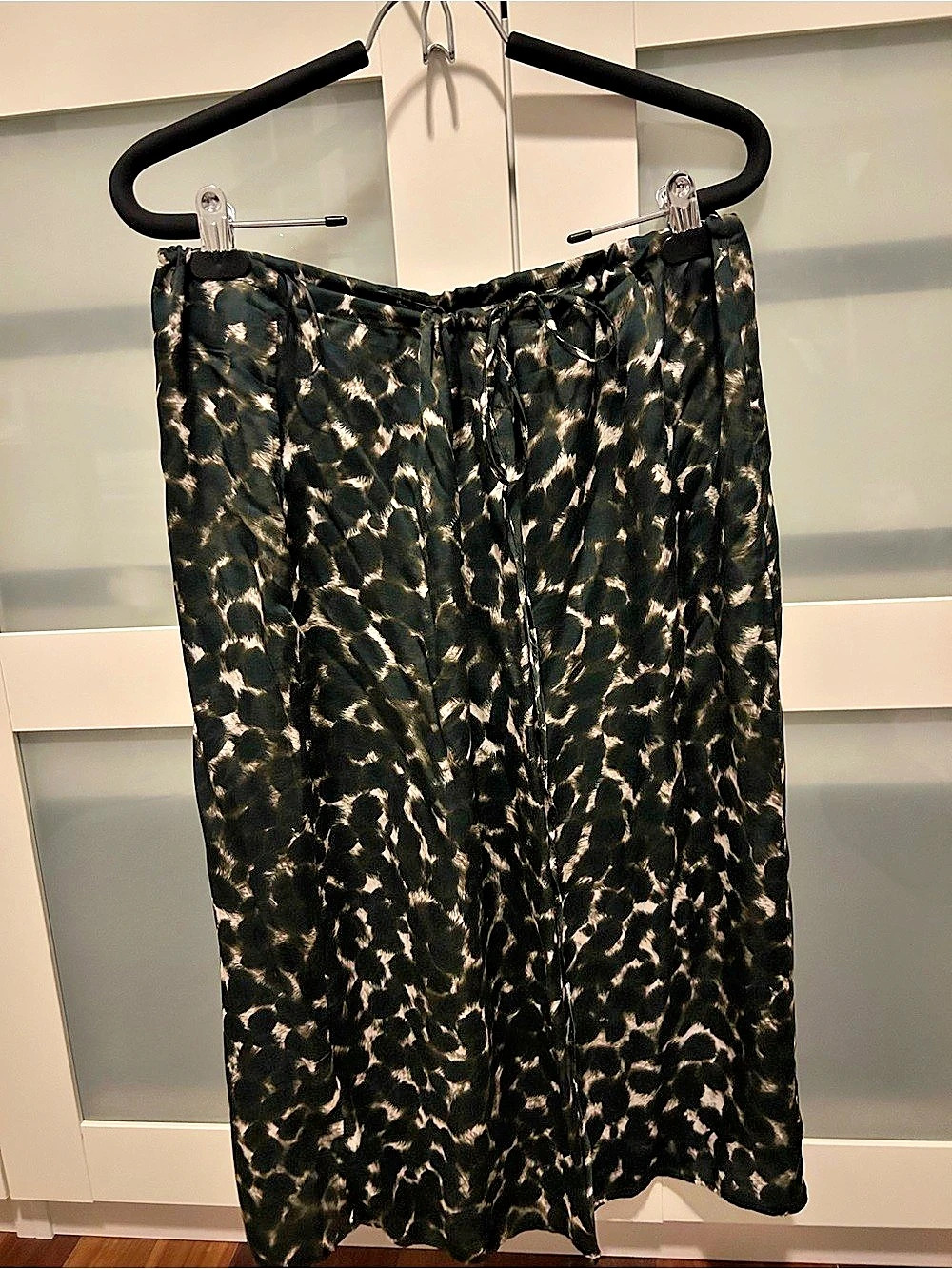 Mossimo Dutti Animal Print Skirt w/ Drawstring Wasitband Size Medium NWT